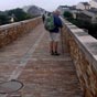 Le pèlerin qui traverse un pont, au demeurant d'orignie romaine, est toujours curieux de marquer le pas et de regarder le cours d'eau qu'il franchit, ici, le río Miño..